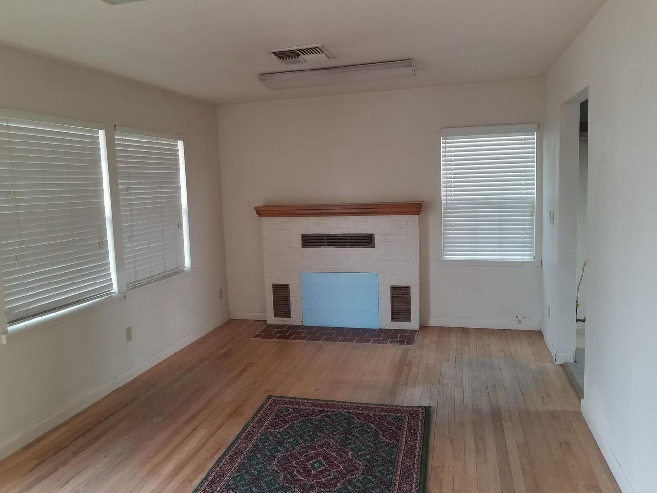 215 NE Outlook Ave, Grants Pass, OR 97526